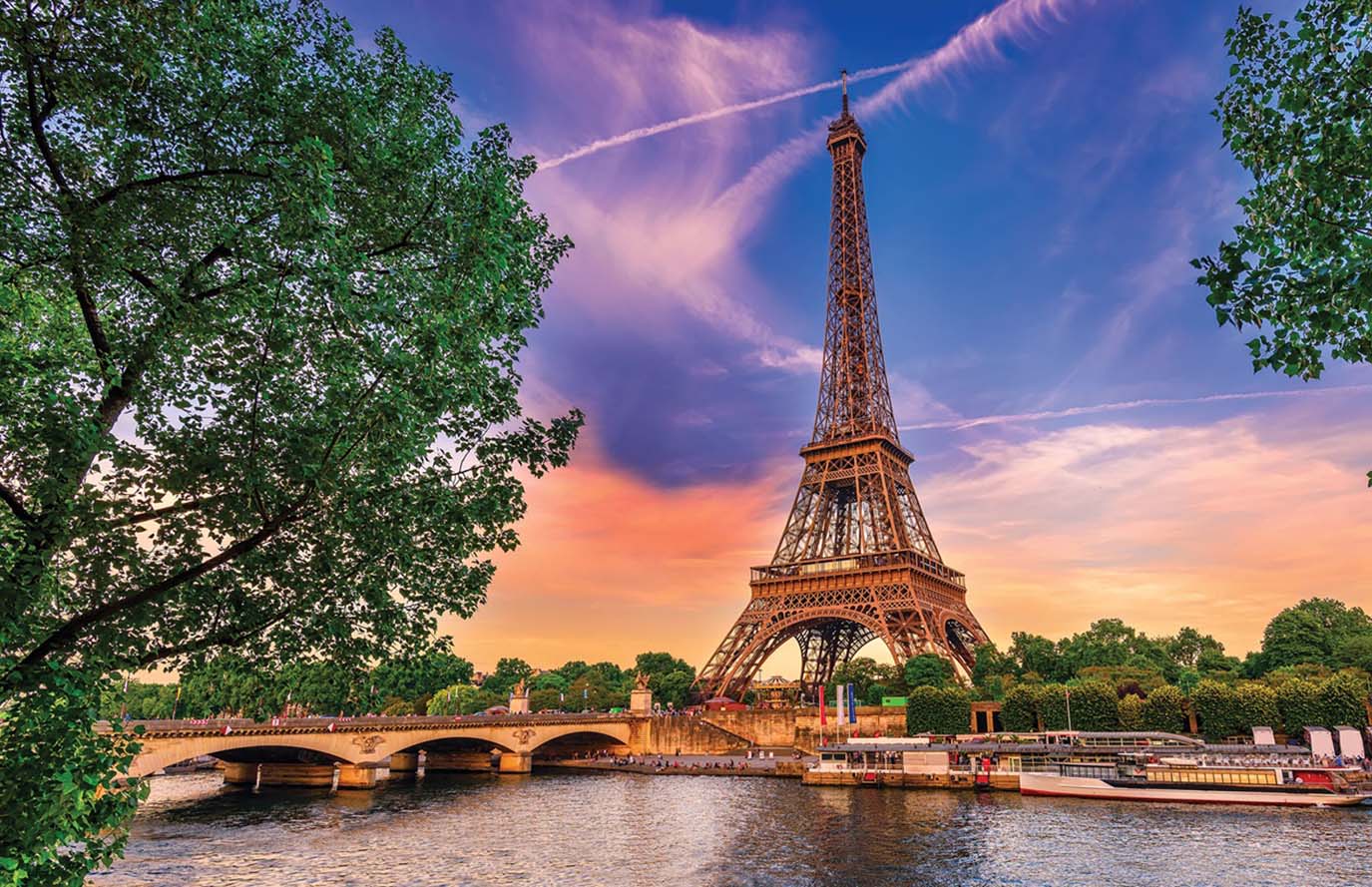 Capturing the Magic of Paris: Photography Tips and Spots