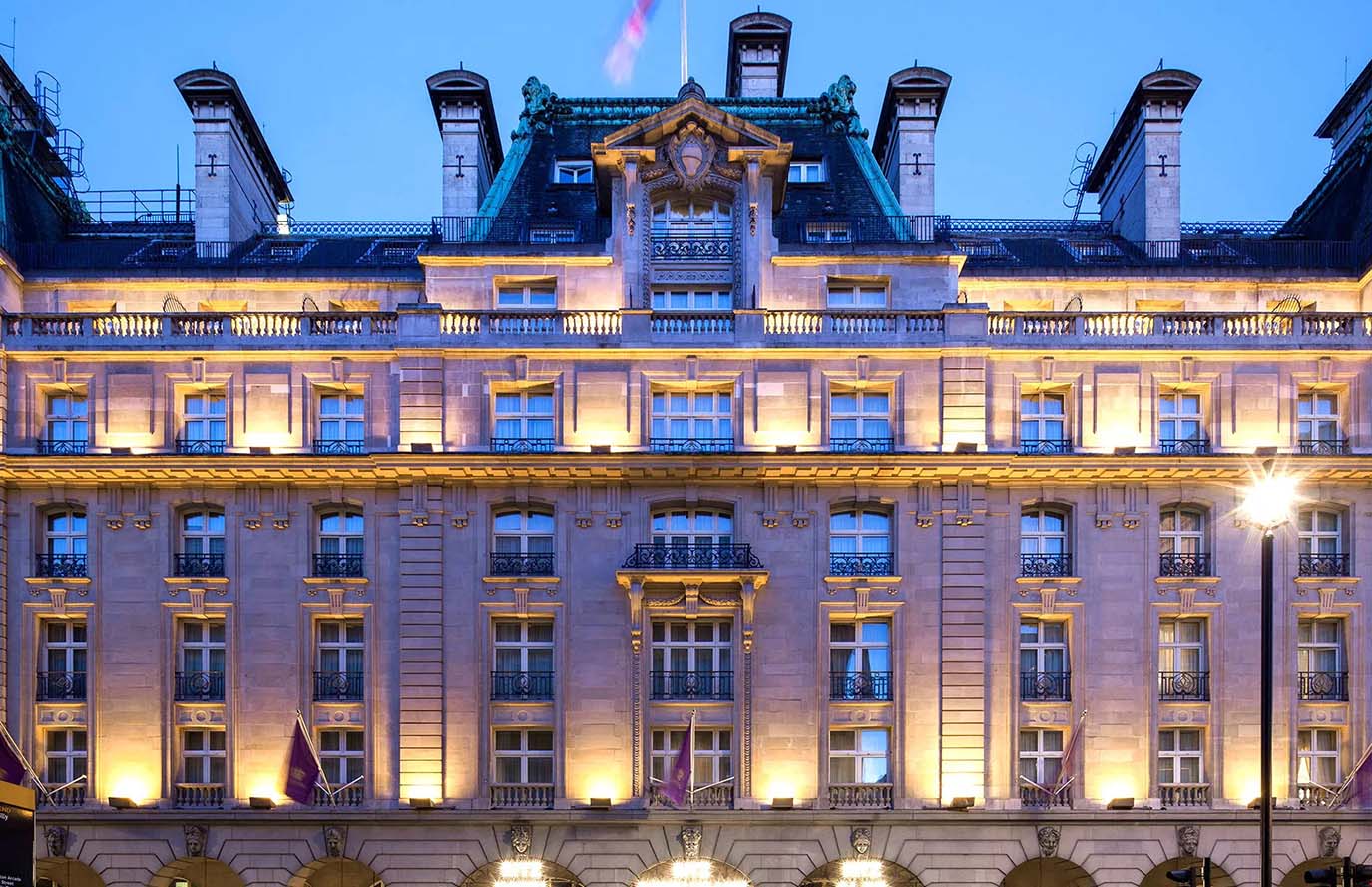 London Luxury Hotel Experience: Luxury Accommodation Recommendations