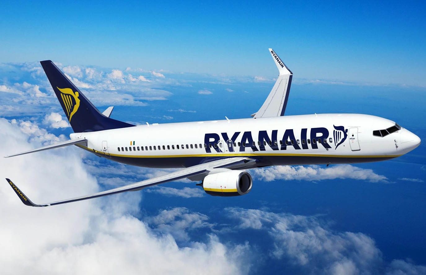 From Europe to Eindhoven: The Most Convenient Routes and Airline Recommendations