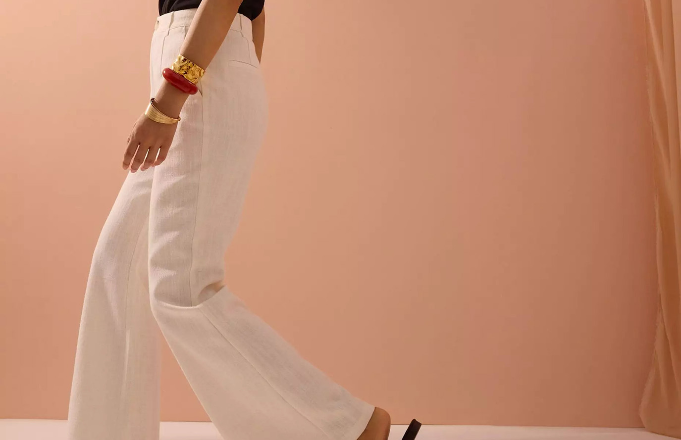 Balance of Comfort and Style: lovebonito Pants Elevate Urban Women’s Charm
